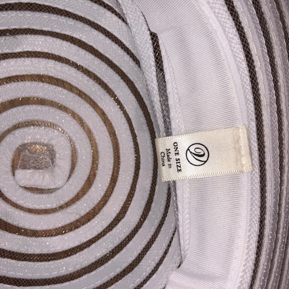 sun hat - Picture 2 of 2